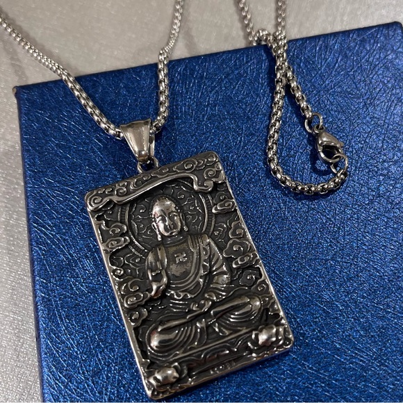 🌸NWOT🌸 Gautam Buddha 2 Sided Pendant Necklace  24” - Picture 4 of 4